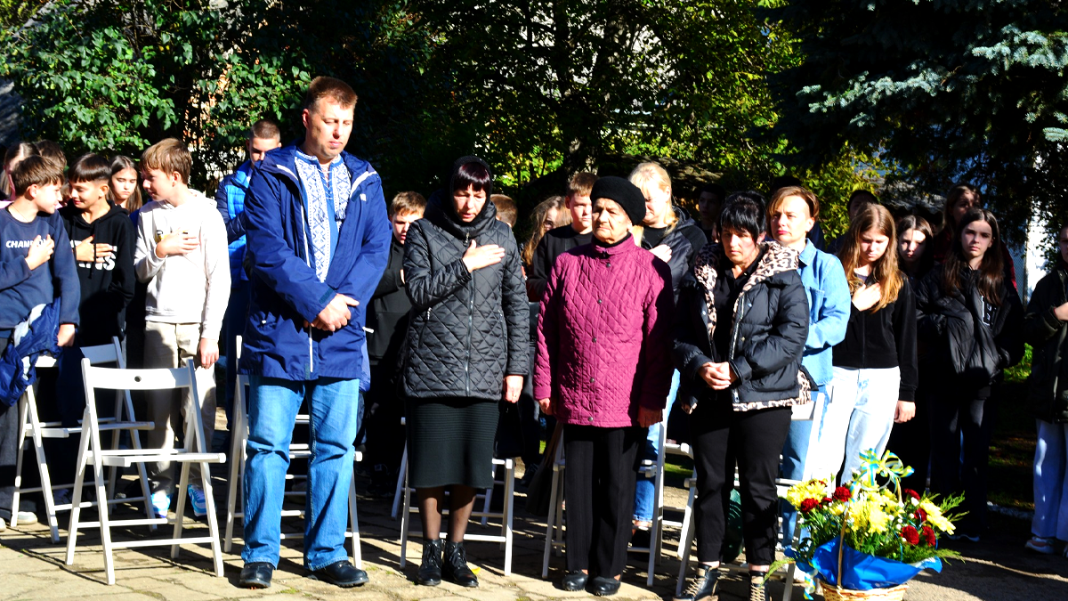 У Надвірній відкрили меморіальні дошки полеглим воїнам Григорію Ружилу та Ігорю Кочмару 2