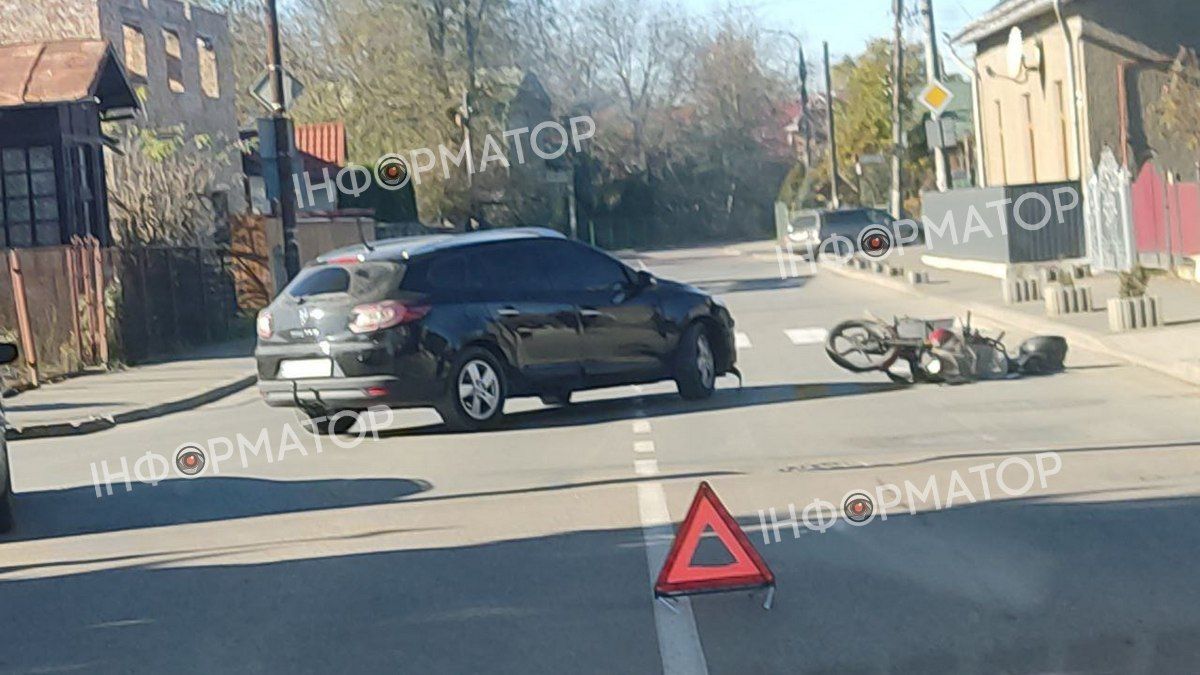 ДТП на вулиці Міцкевича у Коломиї 1