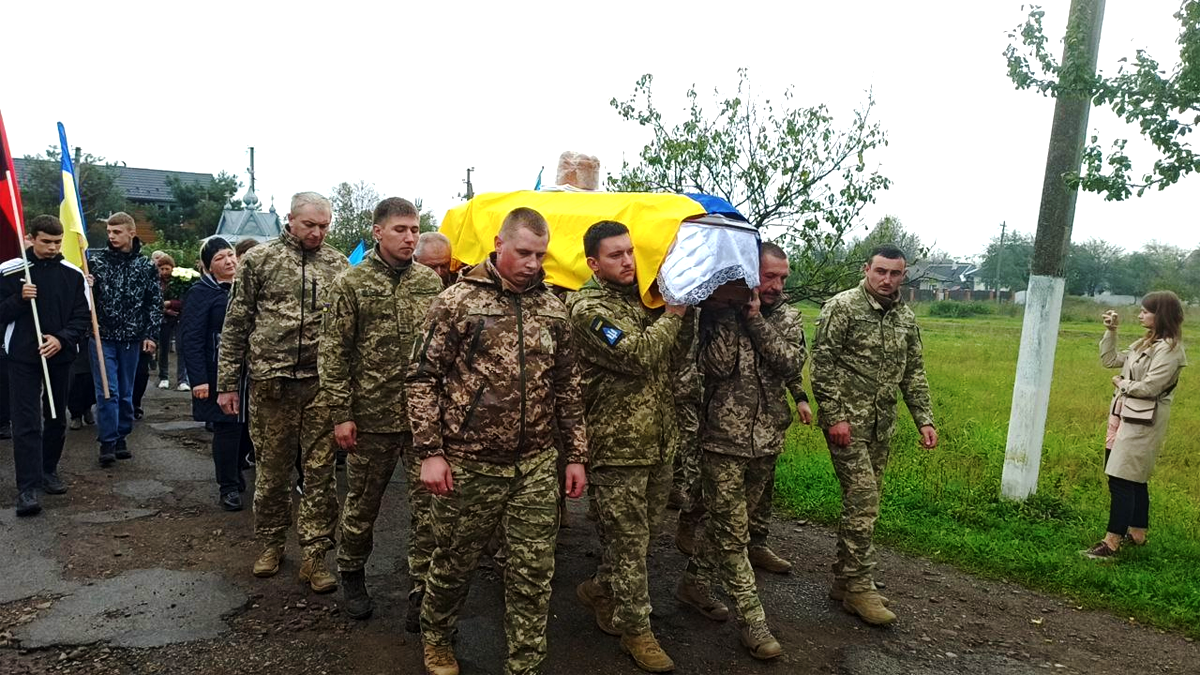 У Княждворі відбувся чин похорону Героя Сергія Лаврука 3