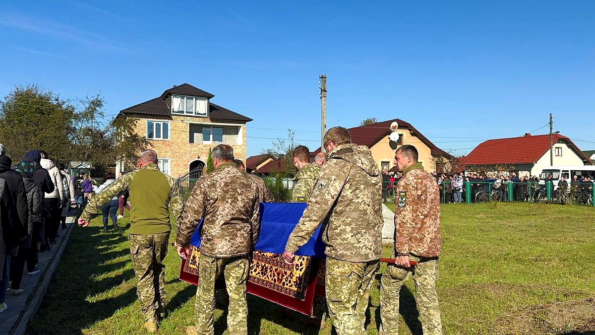 У Княждворі навіки попрощалися з загиблим Іваном Яремином 2