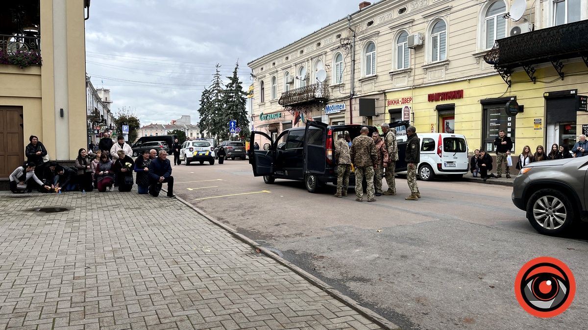 До Коломиї назавжди повернувся полеглий Іван Гончарик 4