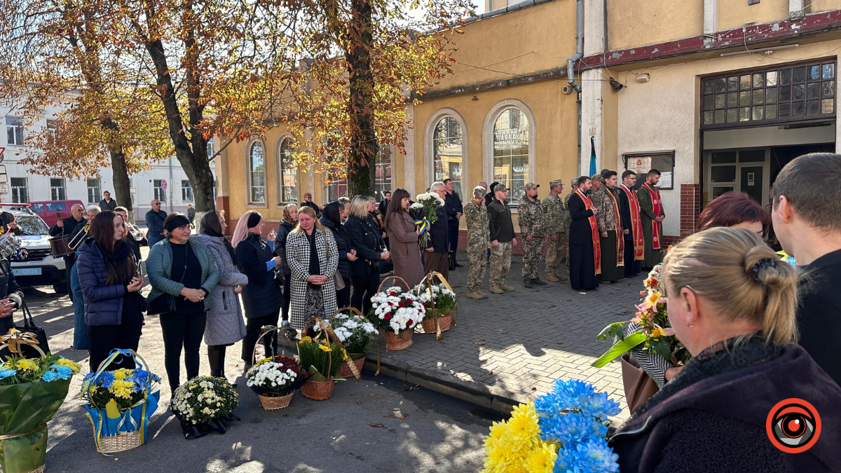 Коломия провела в останню путь Героя Івана Гончарика 2