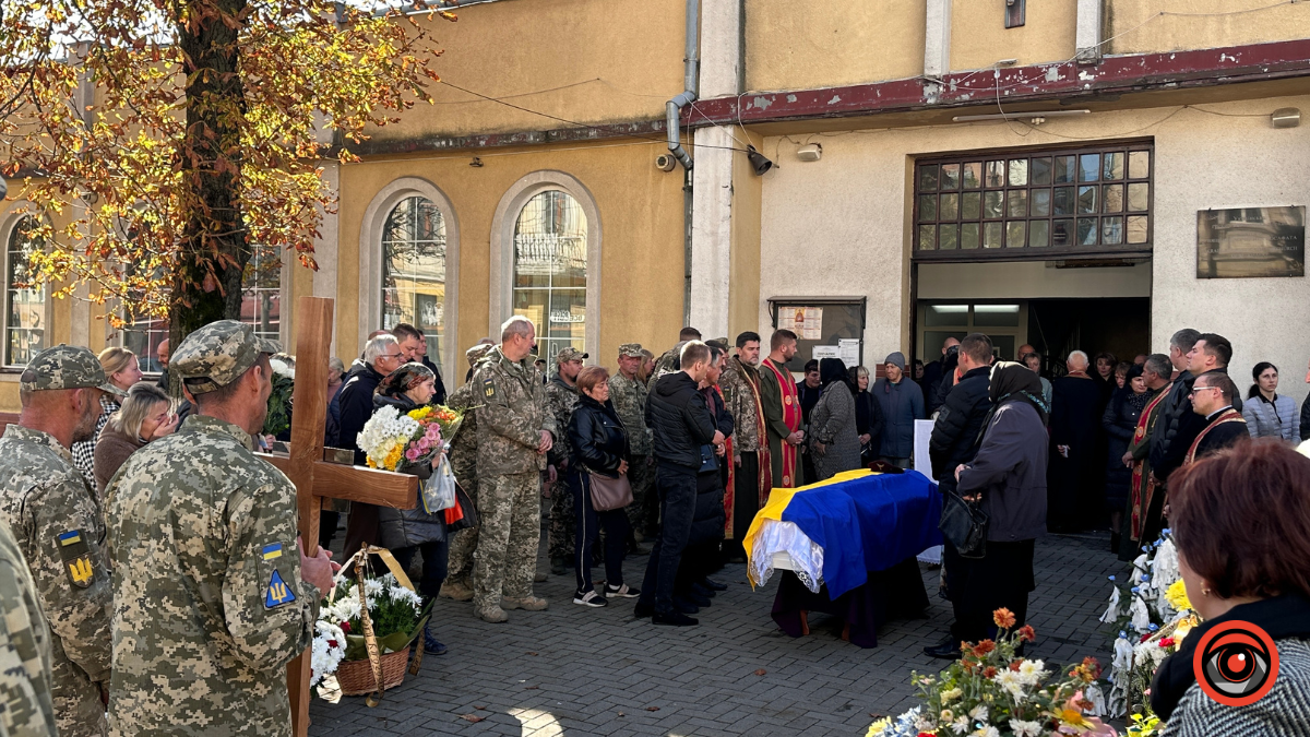 Коломия провела в останню путь Героя Івана Гончарика 6