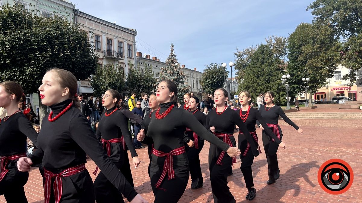 У Коломиї в межах ХI Січового свята пройшов конкурс стройової пісні 11