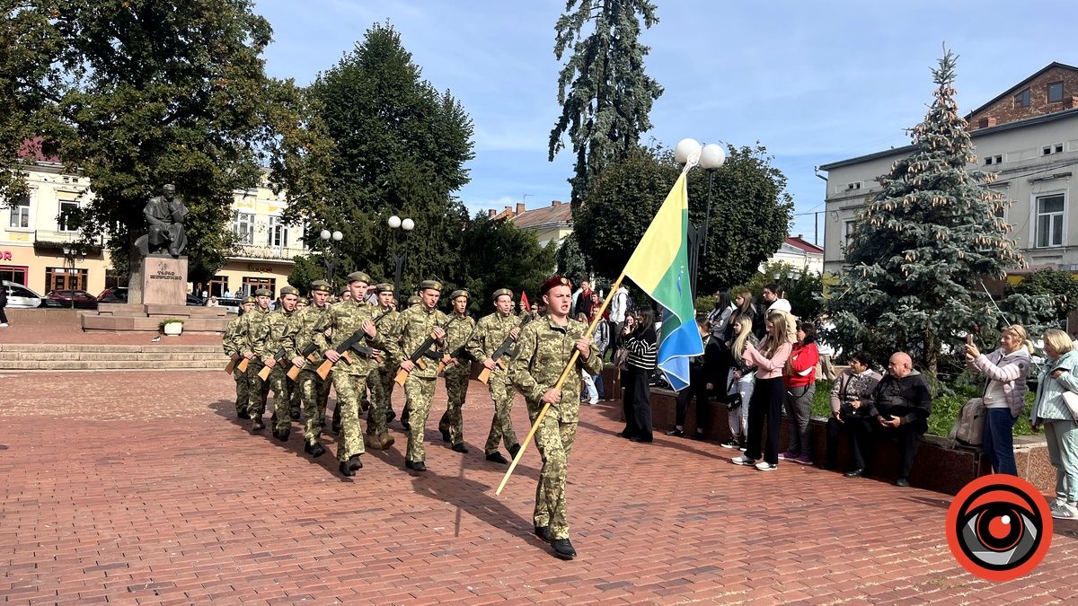 У Коломиї в межах ХI Січового свята пройшов конкурс стройової пісні 10