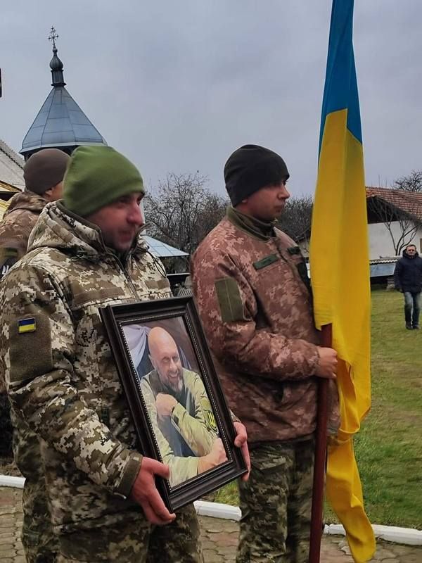 Нижньовербізька громада провела в останню путь Героя Василя Баб'юка 1