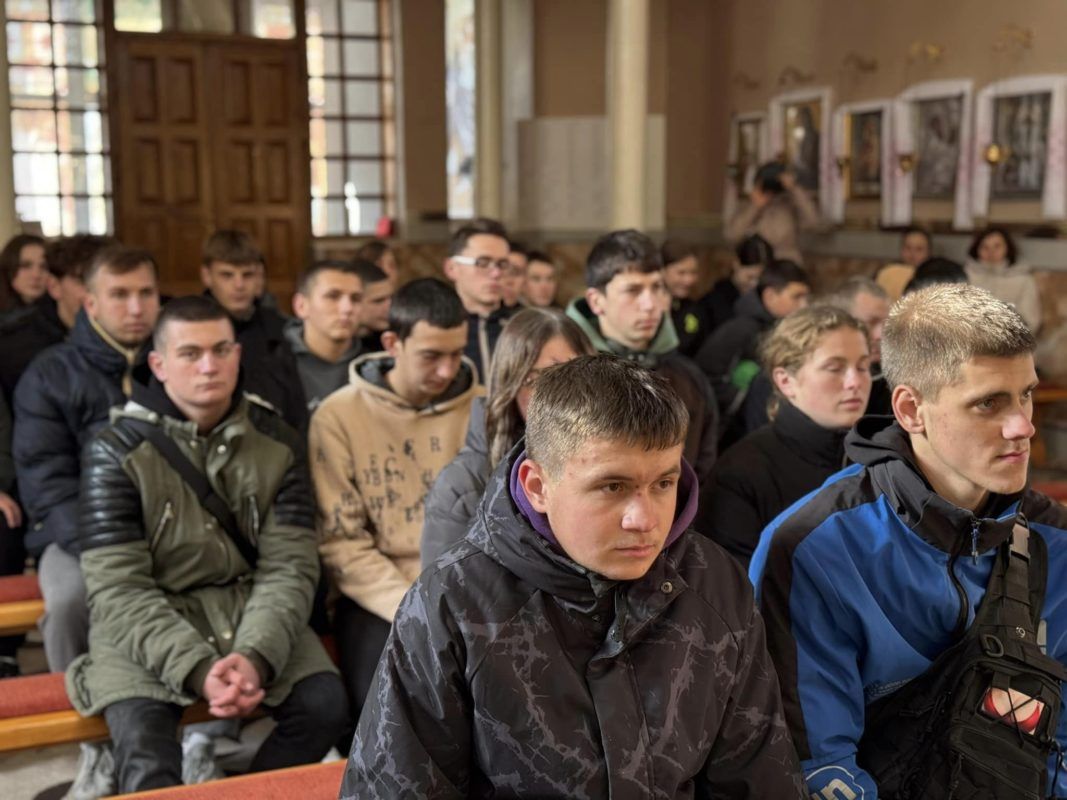 У Лісному Хлібичині провели військово-патріотичний вишкіл 2