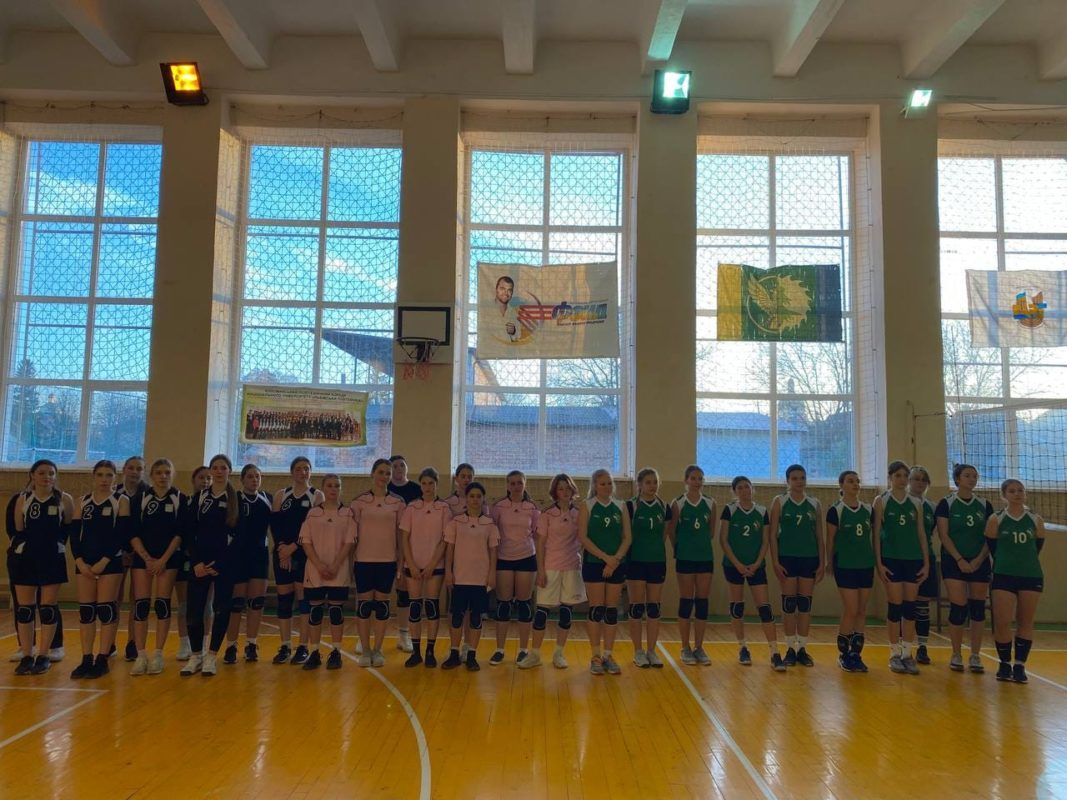 В Коломиї відбувся волейбольний турнір до Міжнародного дня студента 5