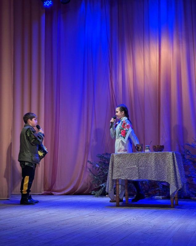 П'ятикласники з Косова організували благодійну виставу та зібрали 36 тис грн для ЗСУ 1