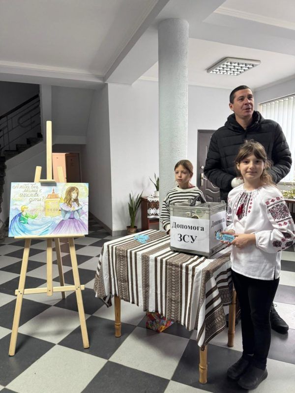 П'ятикласники з Косова організували благодійну виставу та зібрали 36 тис грн для ЗСУ 3