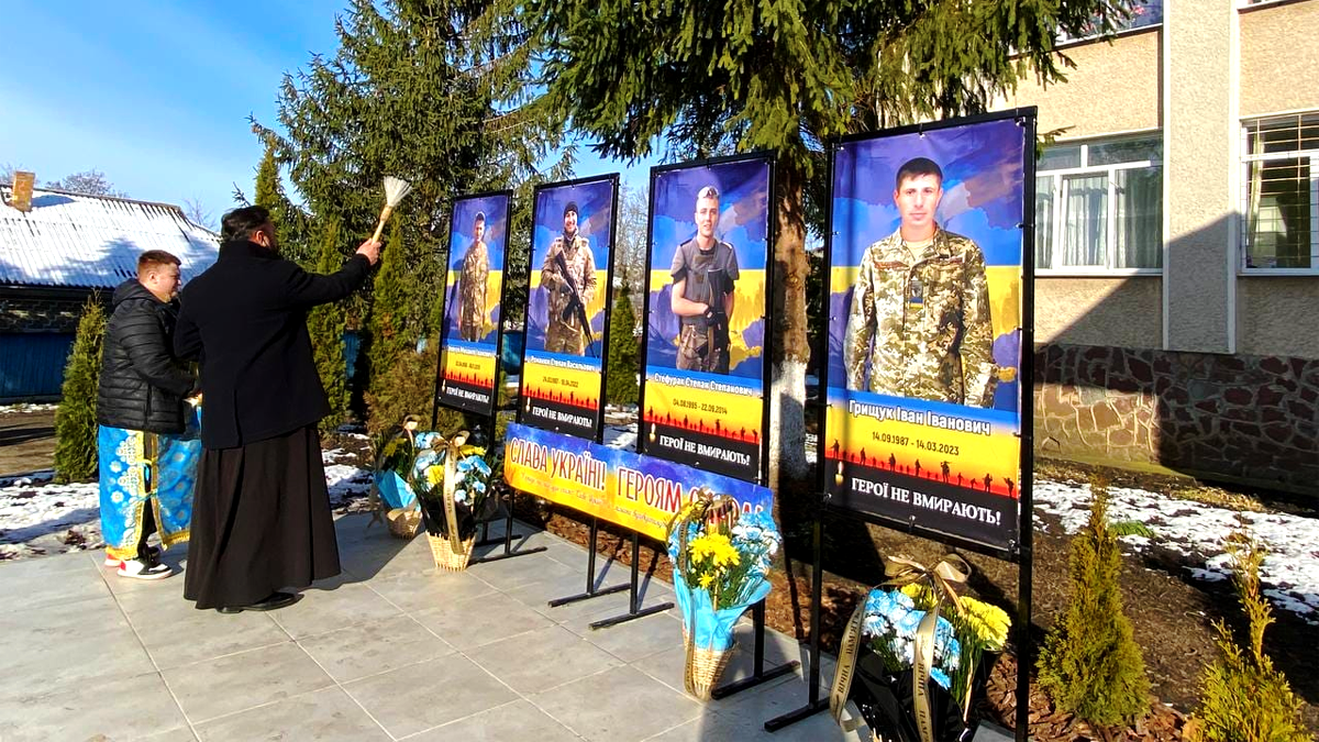 На Городенківщині відкрили та освятили Алею Героїв 3