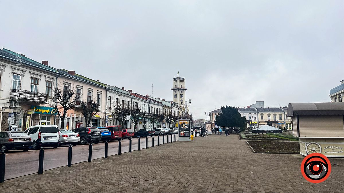 Між теплом осені та прохолодою зими: Коломия у листопаді 2024 9