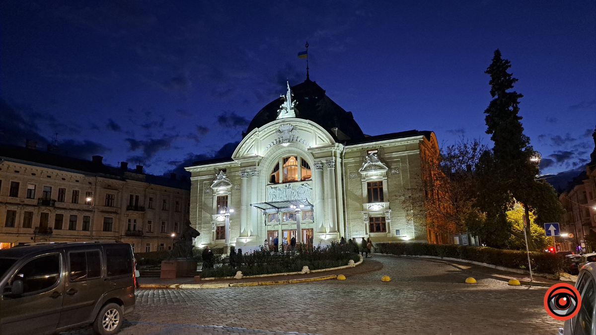Осінні Чернівці в золотих барвах: фоторепортаж від Інформатора 1