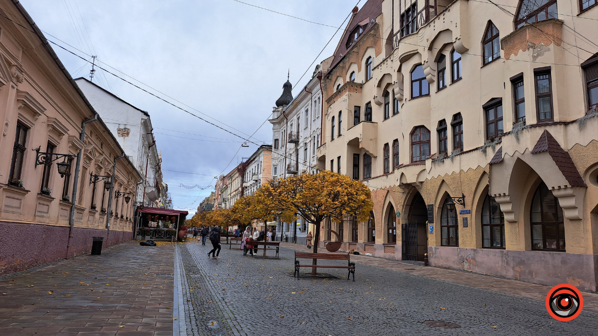 Осінні Чернівці в золотих барвах: фоторепортаж від Інформатора 8