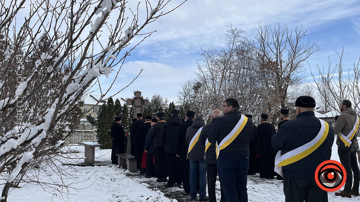 Пам'яті жертв Голодоморів: у Коломиї провели панахиду 5