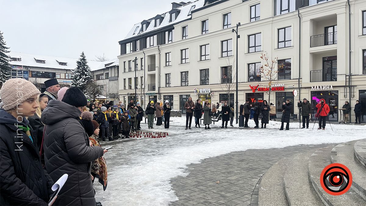 В Коломиї запалили свічки пам'яті про жертв Голодомору 3