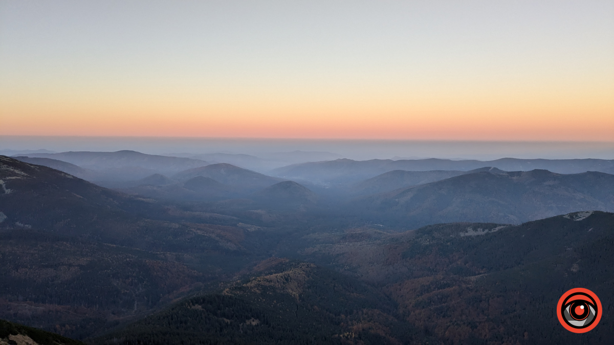 Неприступні та чарівні: фоторепортаж Ґорґан на порозі зими 15