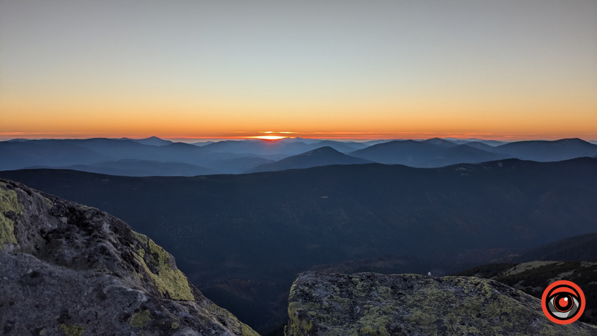 Неприступні та чарівні: фоторепортаж Ґорґан на порозі зими 21