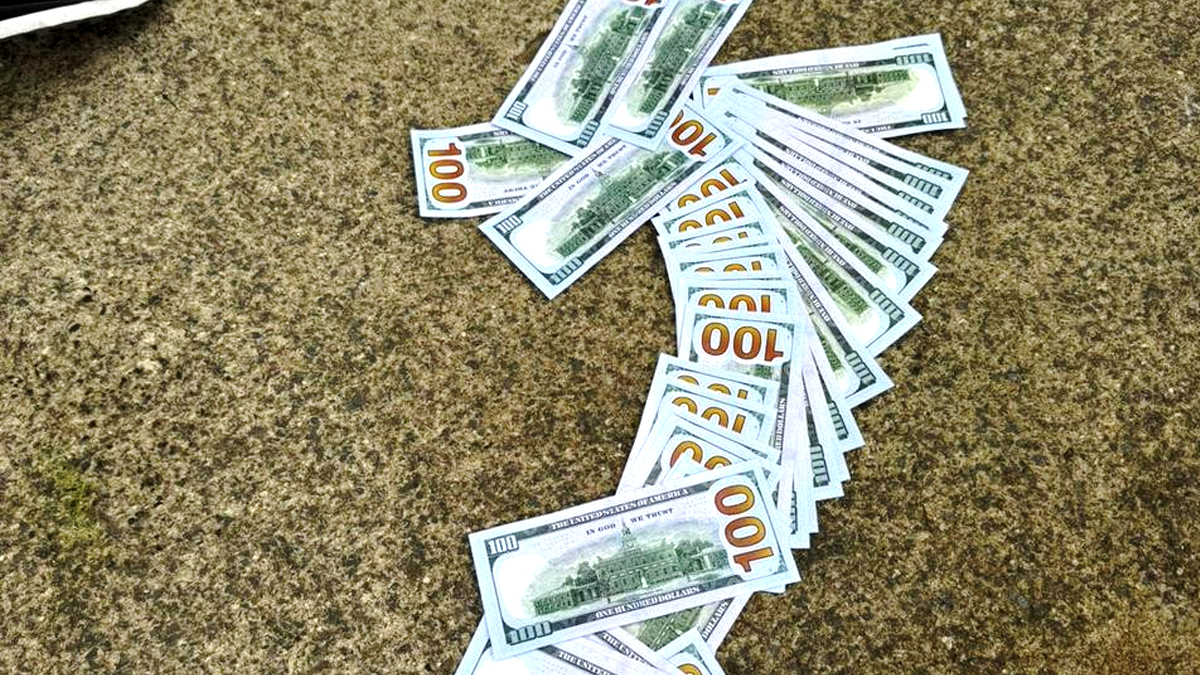 Правоохоронці затримали групу осіб, яка продавала автівки, завезені під виглядом допомоги ЗСУ 1