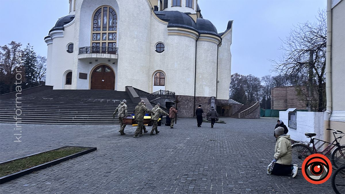 До Коломиї назавжди повернувся Герой Сергій Кобець 7