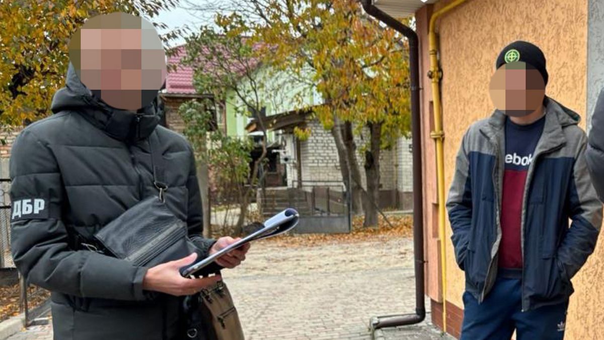 Коломийських поліцейських викрили на збуті наркотиків 1