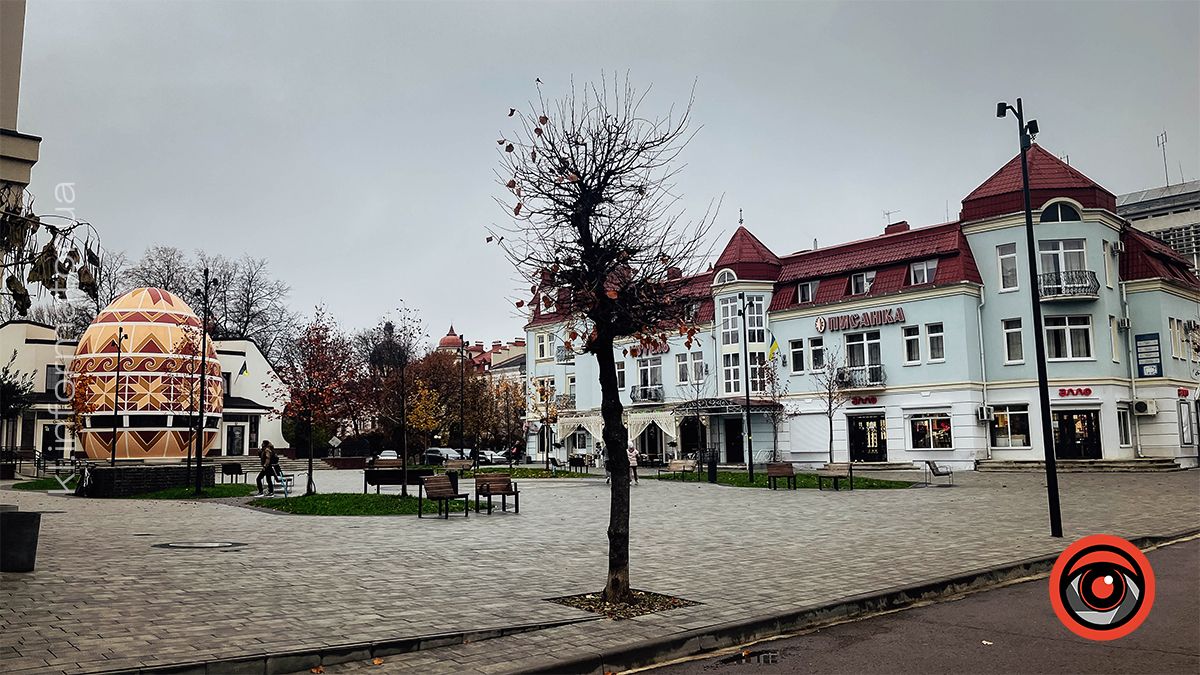 Похмуре середмістя Коломиї: фоторепортаж 21