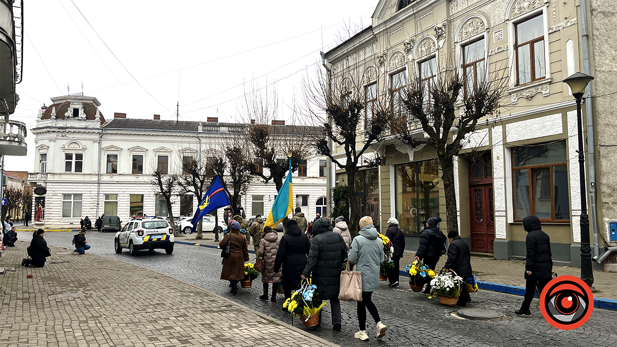 У Коломиї попрощалися з померлим захисником Юрієм Титинюком 10