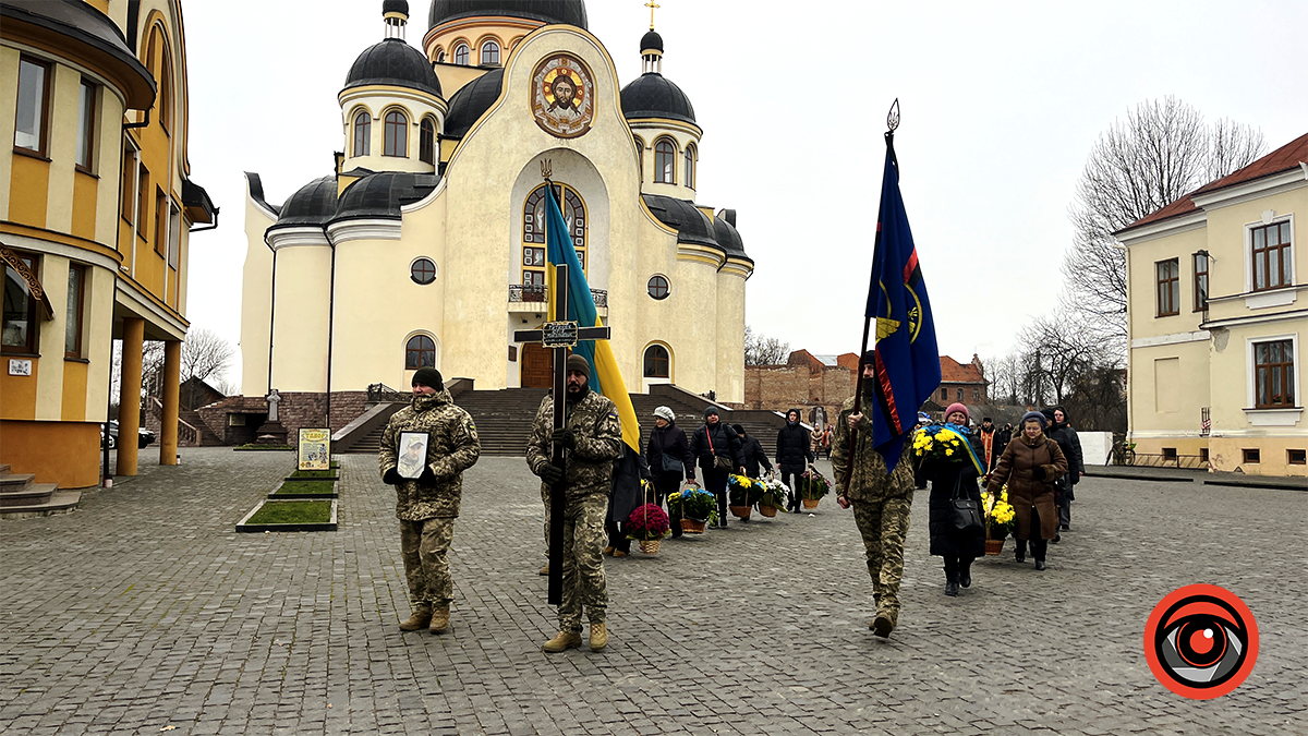 У Коломиї попрощалися з померлим захисником Юрієм Титинюком 5