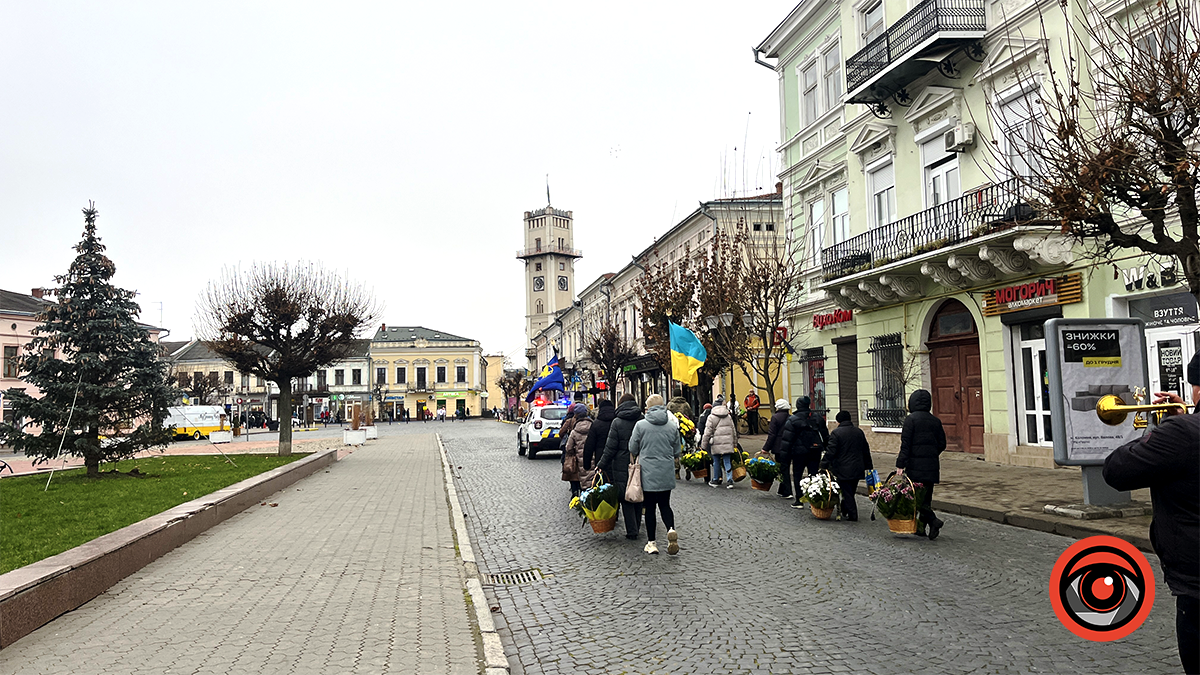 У Коломиї попрощалися з померлим захисником Юрієм Титинюком 17
