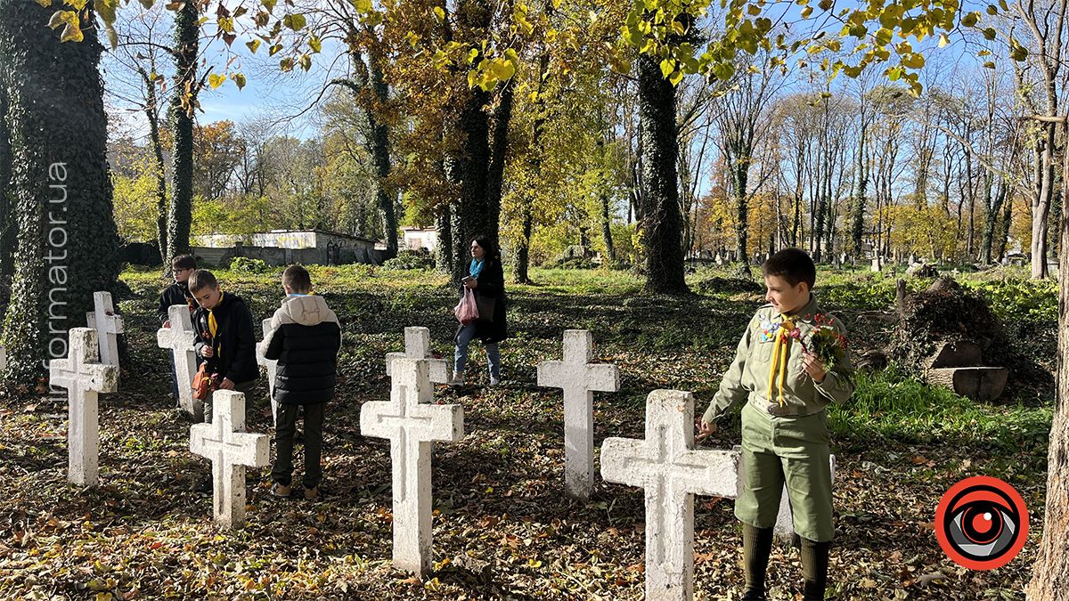 У Коломиї вшанували пам'ять борців за незалежність з нагоди 106-ї річниці утворення ЗУНР 12
