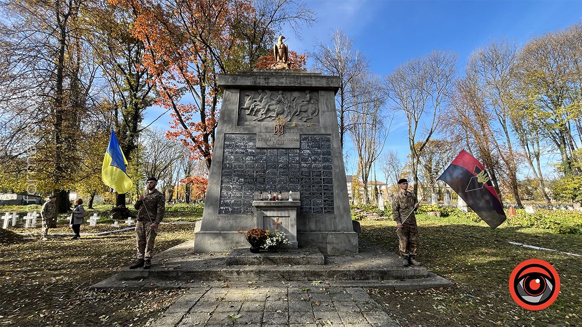 У Коломиї вшанували пам'ять борців за незалежність з нагоди 106-ї річниці утворення ЗУНР 1