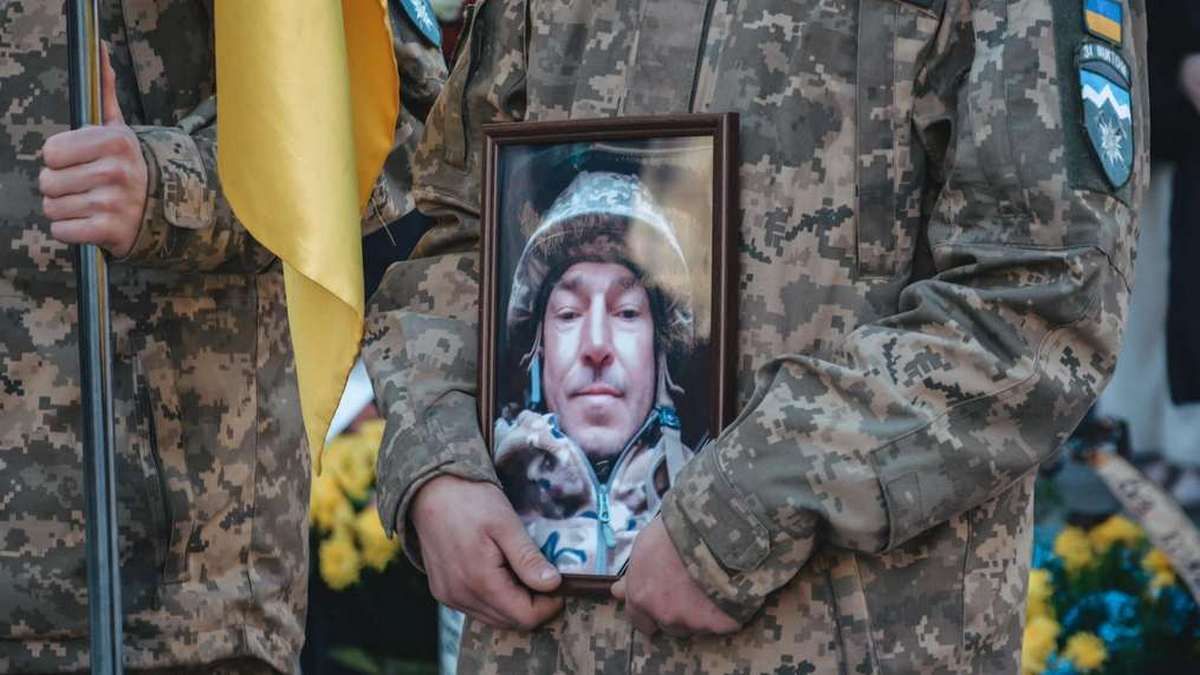 Незабуті: рік тому своє життя за Україну віддав Микола Огли 1