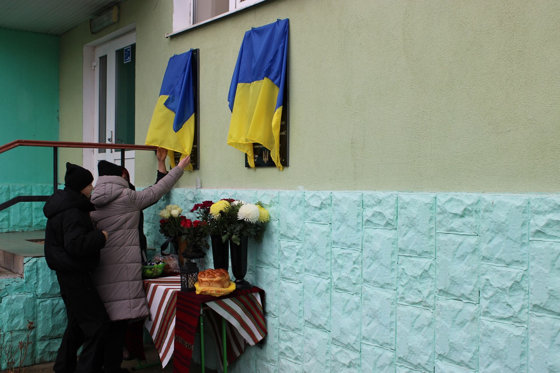 У Верховині відкрили меморіальні дошки двом полеглим Героям 2