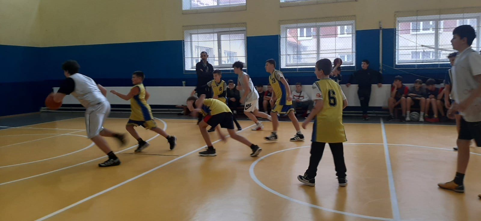 В Коломиї визначили переможців ІІ етапу змагань "Пліч-о-пліч" з баскетболу 3