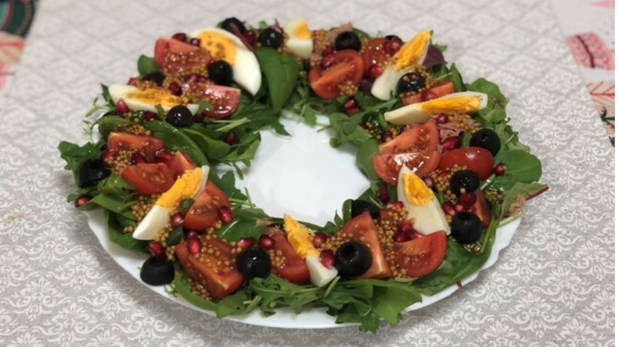 Смачно, ще й красиво: як оформити салат на святковий стіл 2