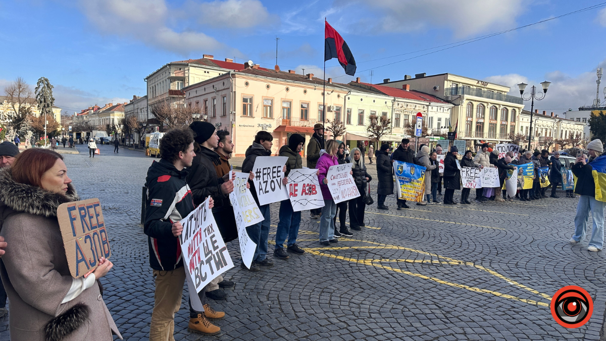 “Не мовчи! Полон вбиває!”: в Коломиї відбулась акція на підтримку полонених 3