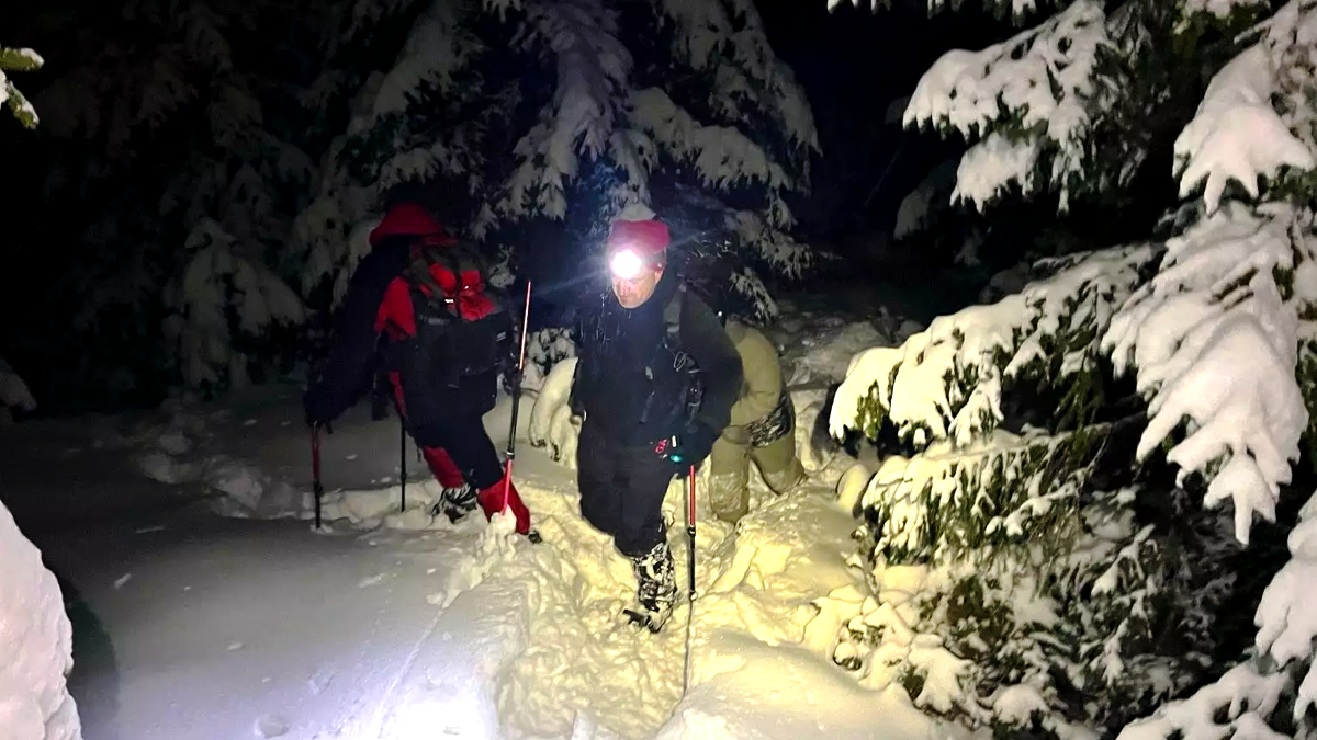 Рятувальники врятували туриста, який заблукав неподалік Говерли 1