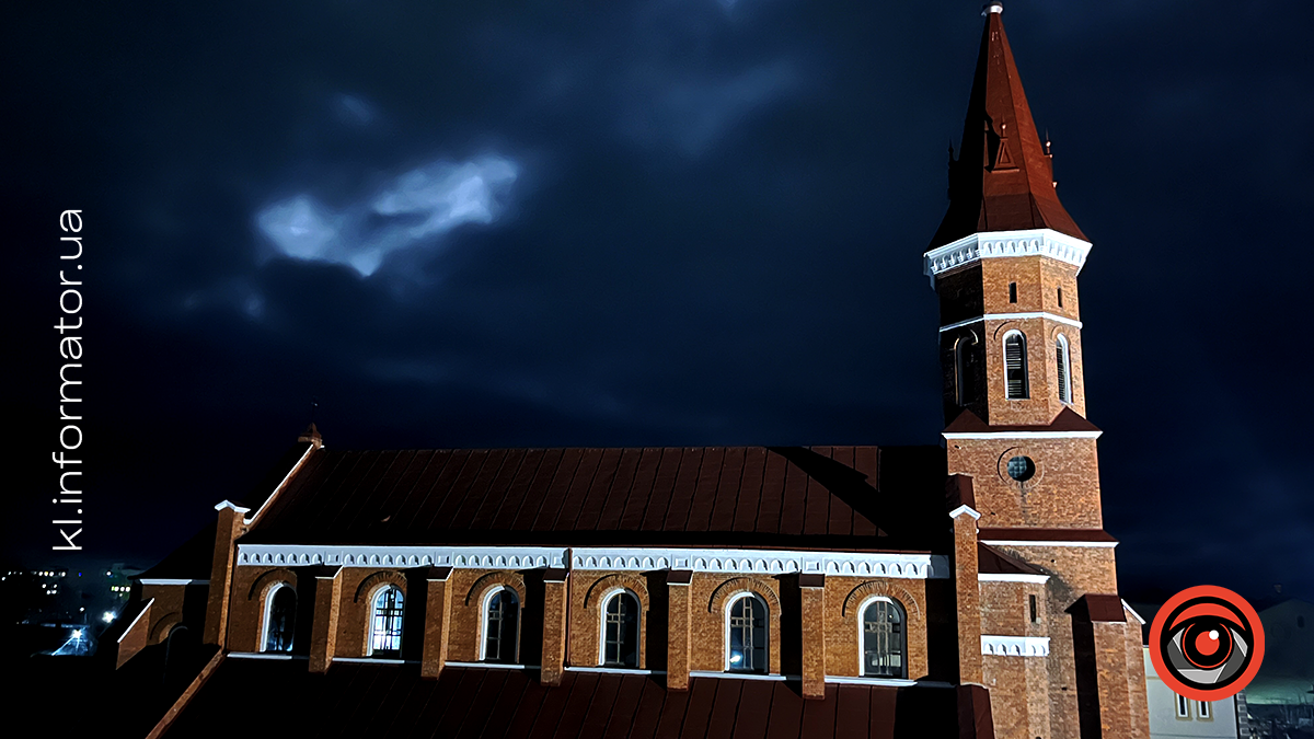 Засніжена з ароматом Різдва | Якою була Коломия в грудні 2024 12