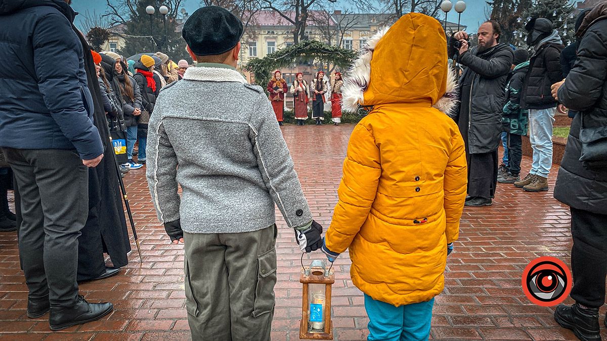 Засніжена з ароматом Різдва | Якою була Коломия в грудні 2024 8