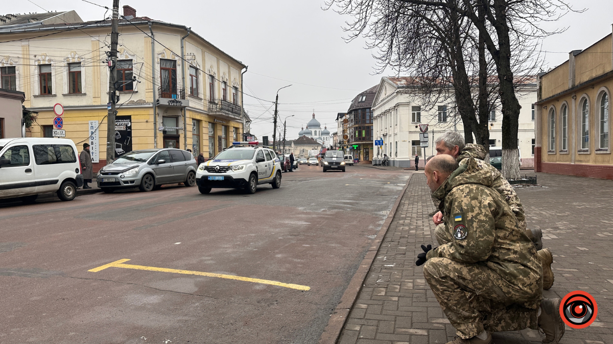 В Коломию "на щиті" повернувся Герой Володимир Іванищук 1