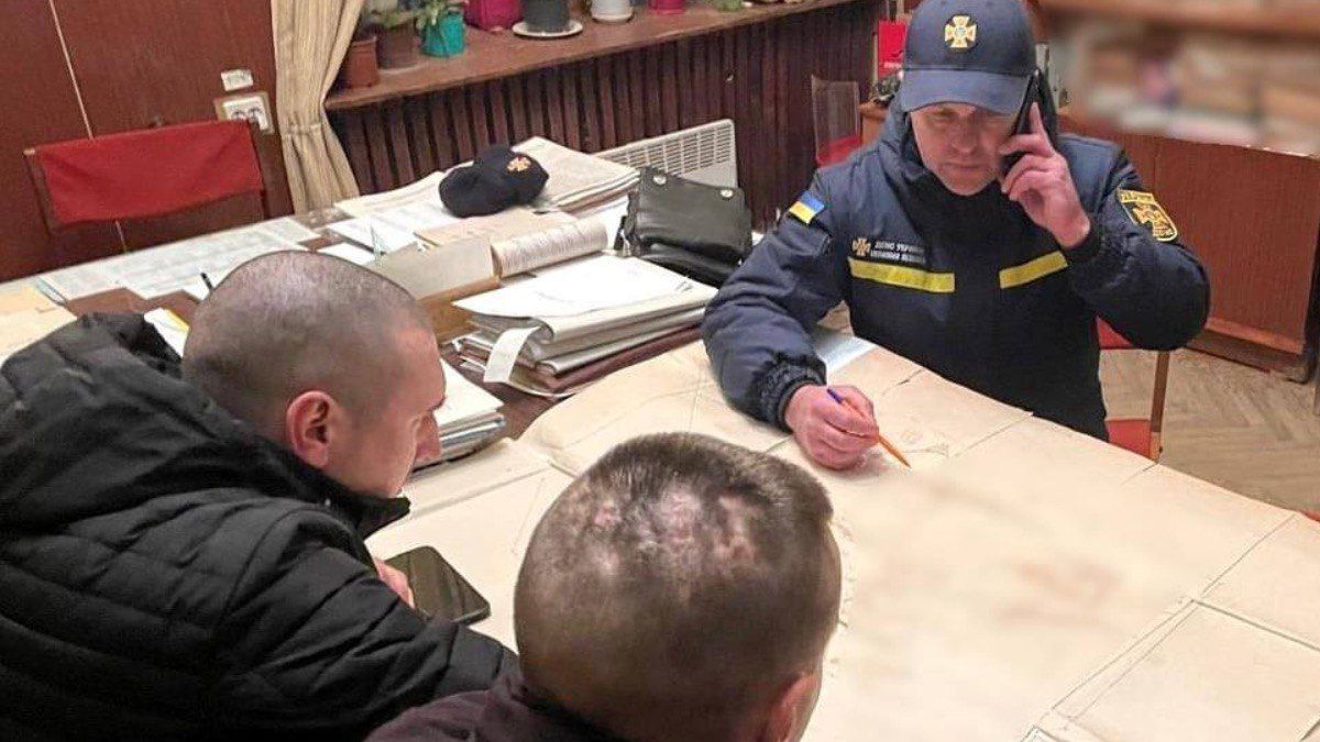 На Львівщині чоловік потрапив у підземну пастку рудника 1