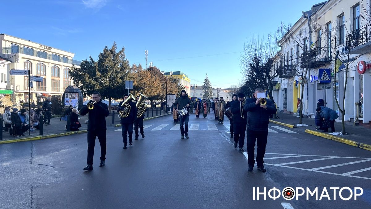 Назавжди 52... Коломия попрощалася з воїном Володимиром Прочіним 9