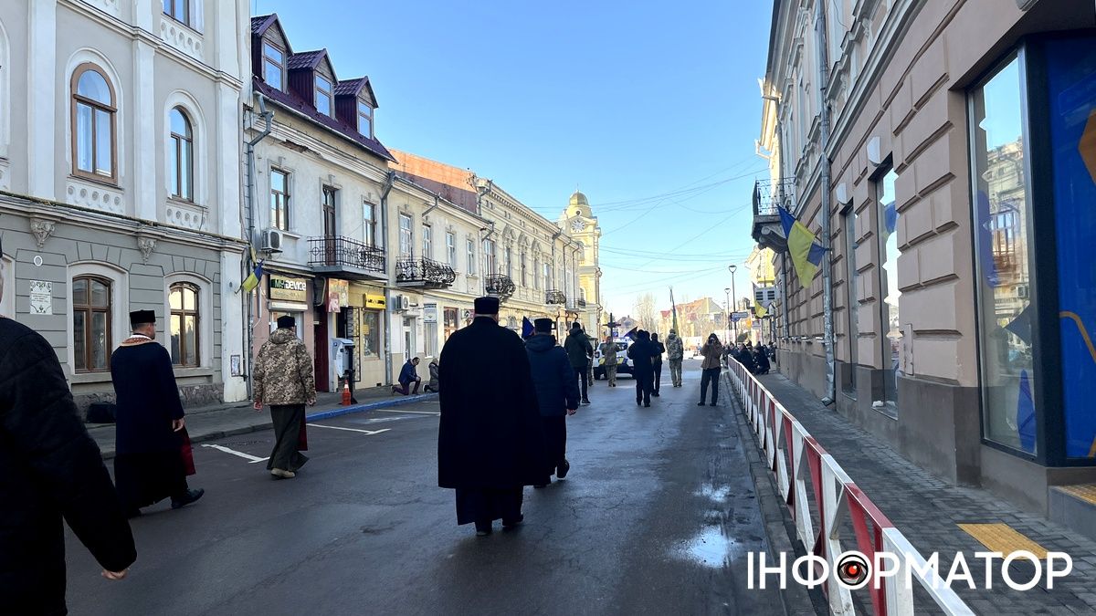 Назавжди 52... Коломия попрощалася з воїном Володимиром Прочіним 12