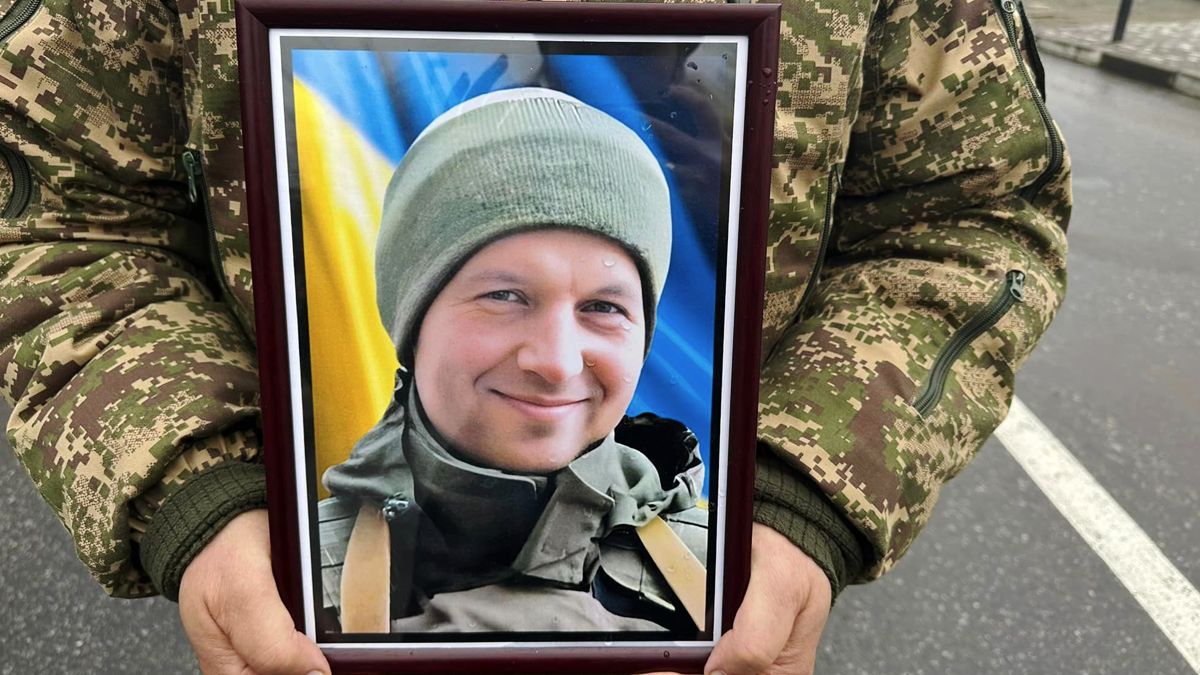 В Надвірній в останню путь провели воїна Назарія Тиміцького 10