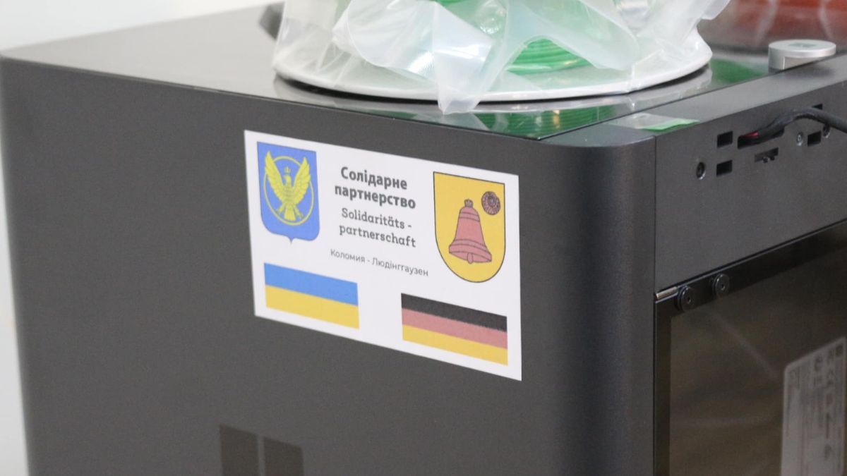 Для ветеранського простору в Коломиї передали 3D-принтери 2