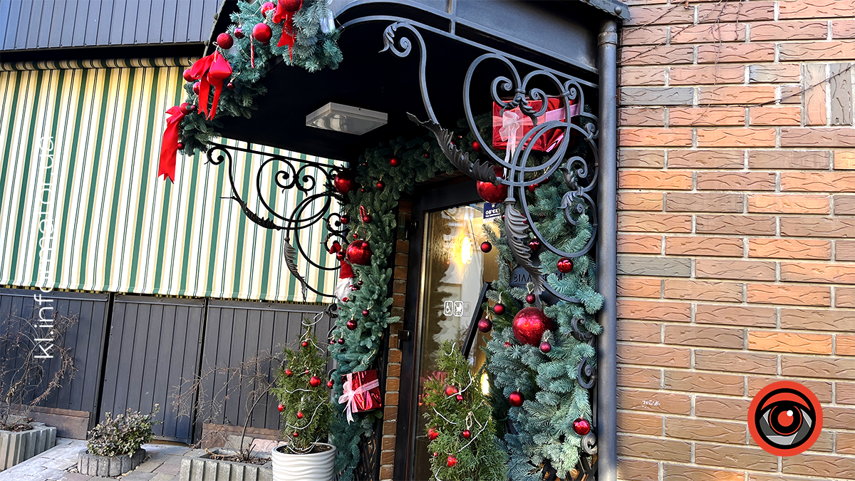 Як Коломию до Різдва підготували: кадри святкового міста 6