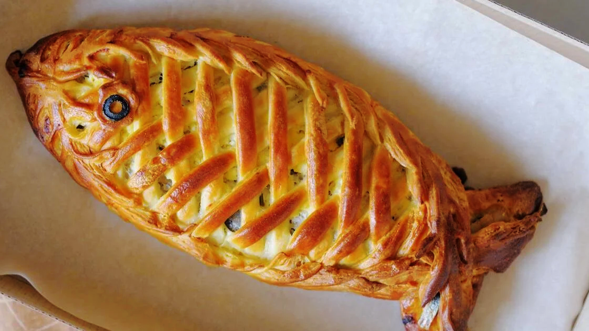 Рибний пиріг, котлетки та суп: що приготувати з риби, яка залишилася після Святвечора 1