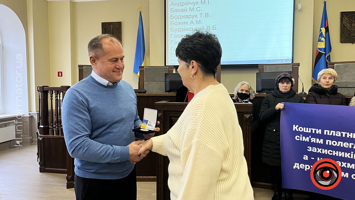 У Коломиї на сесії міської ради відзначили понад 20 мешканців громади 2