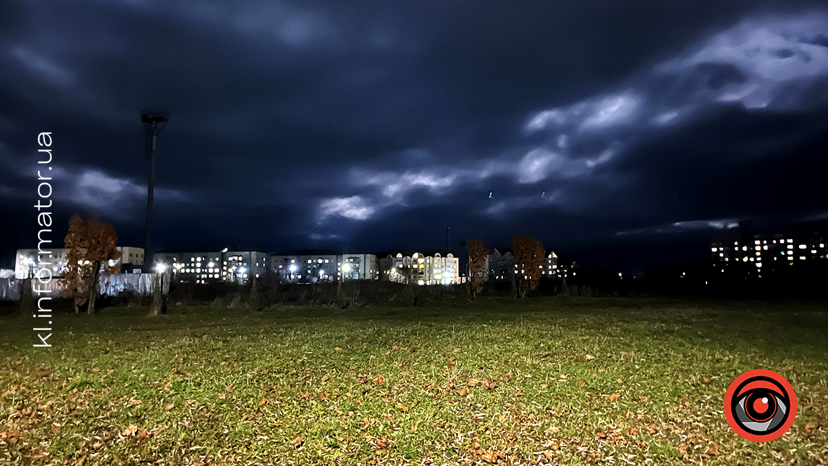 Вечірній спокій міста: фоторепортаж міського озера 12