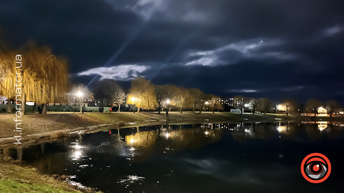 Вечірній спокій міста: фоторепортаж міського озера 13